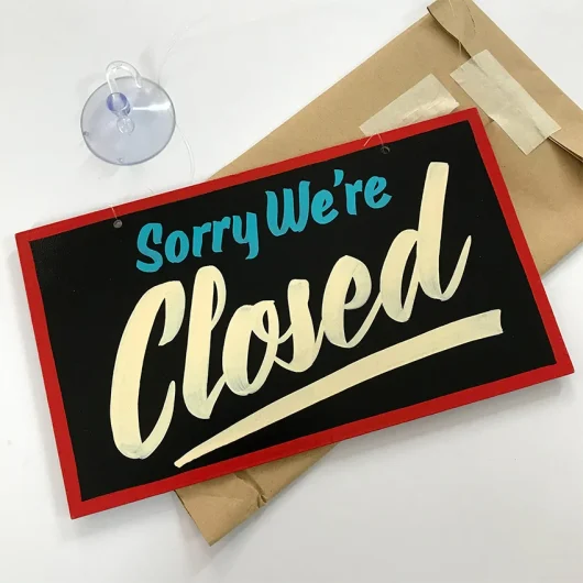 letrero-vintage-puerta-tienda-open-closed-lettering