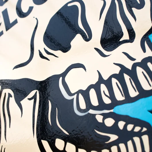 Rótulo de madera Calavera pintado a mano